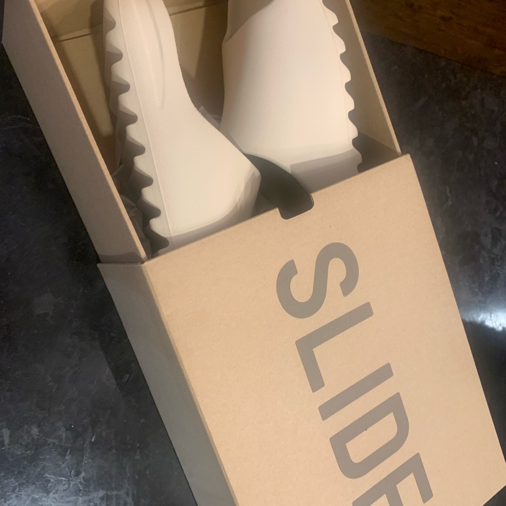 Yay slide men size 10